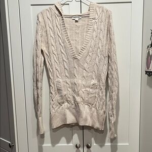 Banana republic Women's Cream Cable Knit Sweater